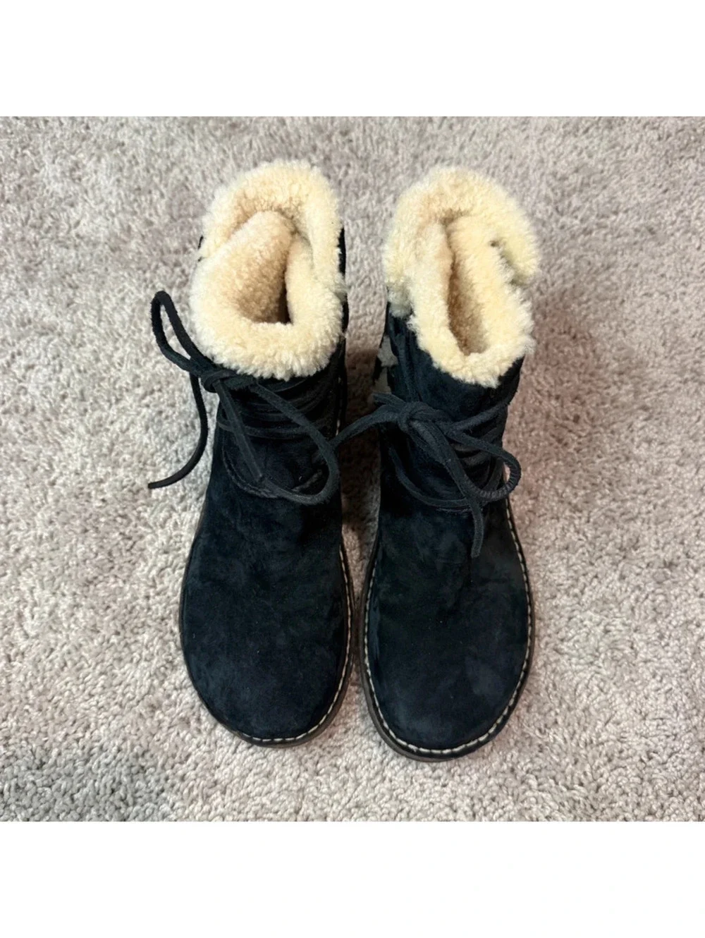UGG Australia Black Sheepskin Lace-Up Winter Boots Women’s Size 8 EU 39